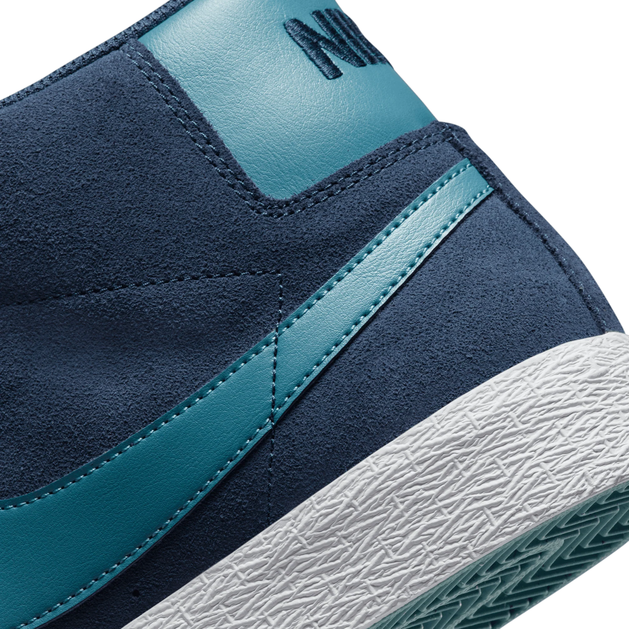 Nike SB Zoom Blazer Mid - Midnight Navy/Noise Aqua