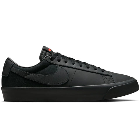 Nike SB Blazer Low Pro GT ISO - Black/Black