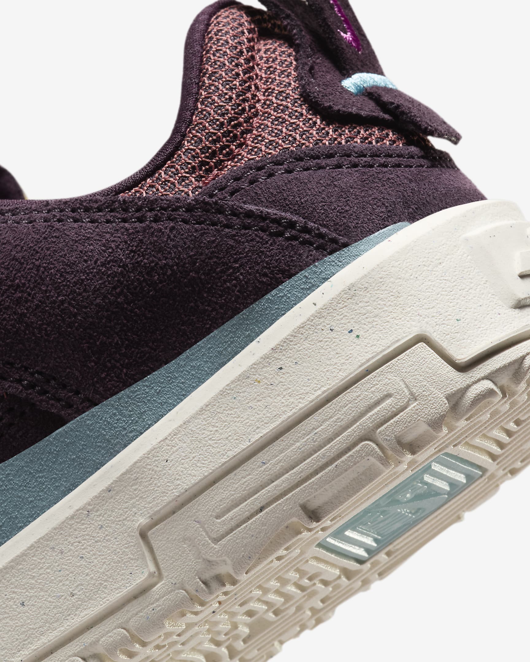 Nike SB Day One Big Kid's Skate Shoes - Burgundy Ash – FARGO