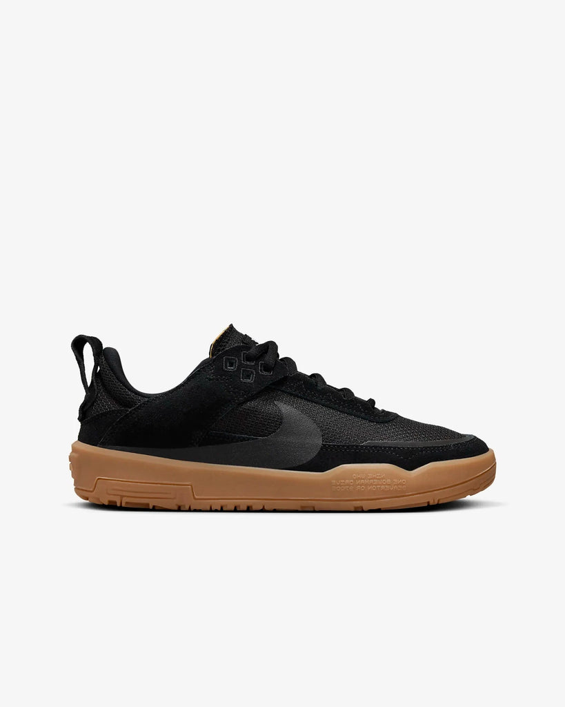 Nike skate shoes gum sole online