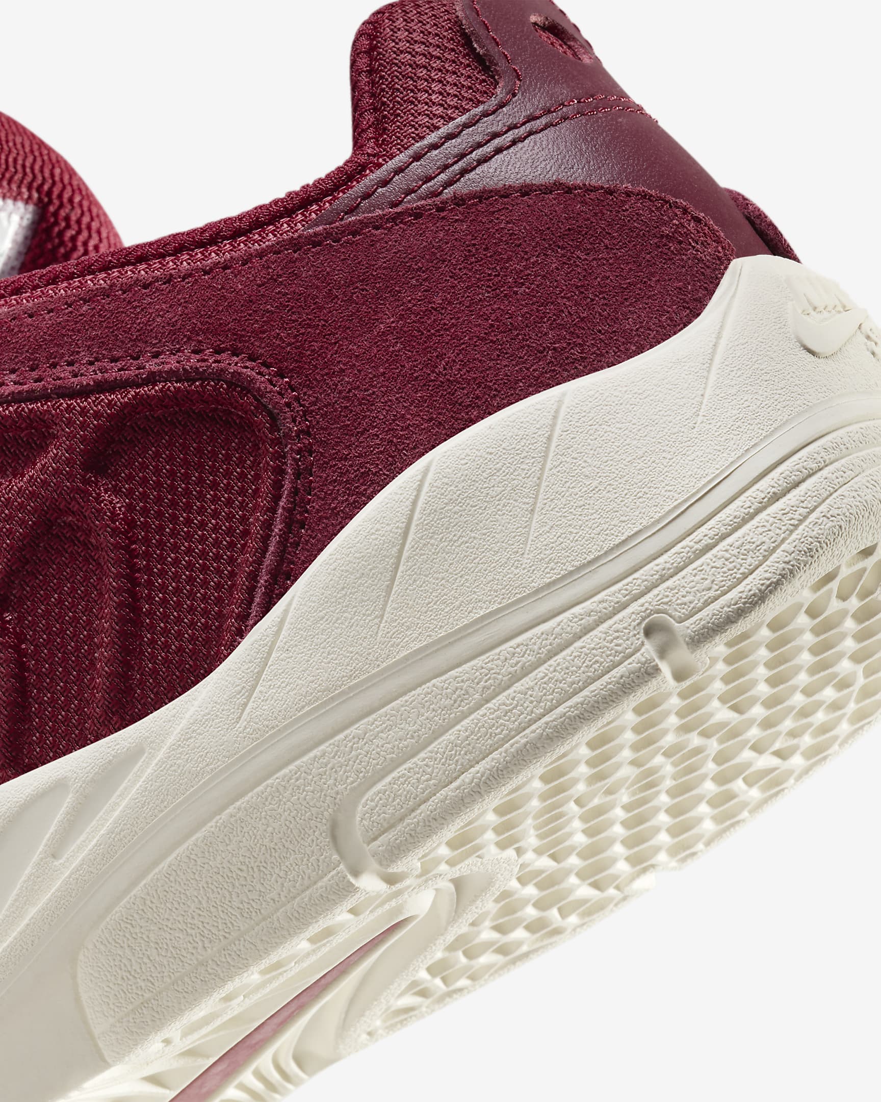 Nike SB Vertebrae - Team Red/Sail